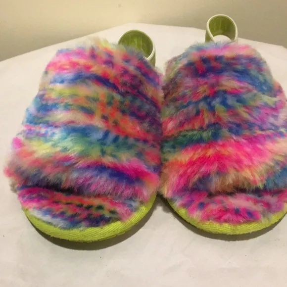Like New! UGG Fluffy multi color Slippers/sandals elastic back strap kids size 9