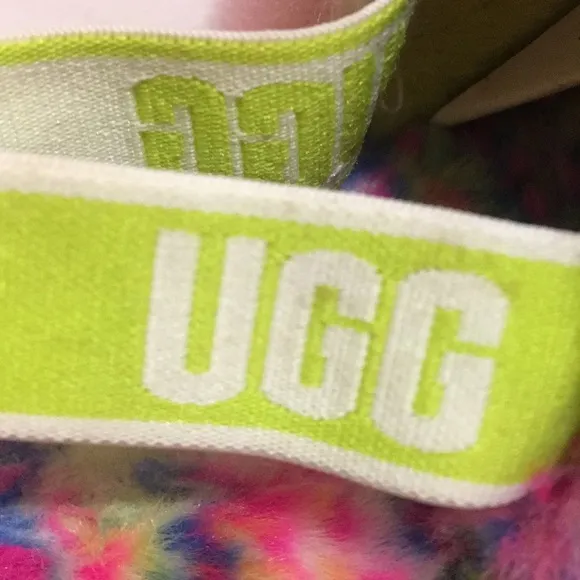 Like New! UGG Fluffy multi color Slippers/sandals elastic back strap kids size 9