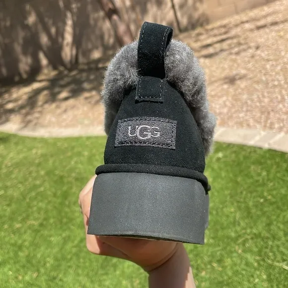 LIKE NEW UGG Nita Platform Slippers!