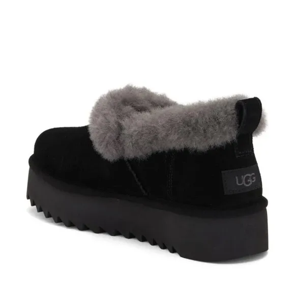 LIKE NEW UGG Nita Platform Slippers!
