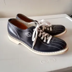 LINDS Men's Classic Navy Blue Bowling Shoes 7.5B RIGHT HAND Leather USA Made