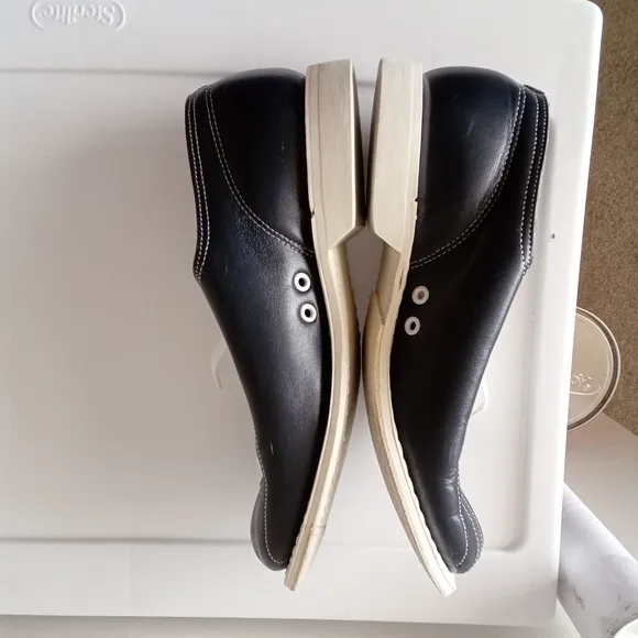 LINDS Men's Classic Navy Blue Bowling Shoes 7.5B RIGHT HAND Leather USA Made