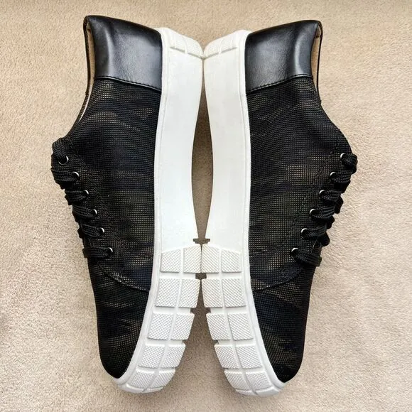 Linea Paolo Kenzi Camo Camouflage Platform Lace Up Sneaker Shoes Women's 8.5