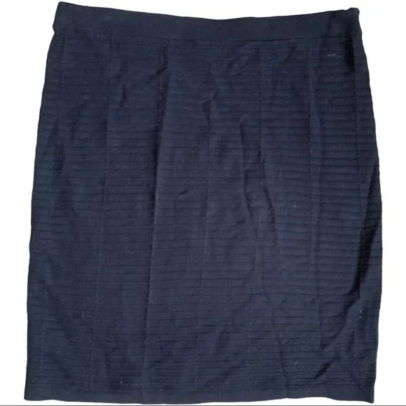 Loft Size XL black textured skirt, classic, elegant, soft stretchy