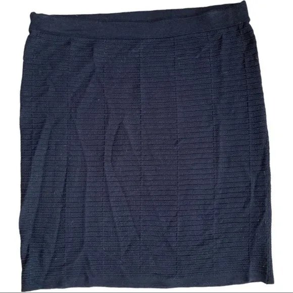 Loft Size XL black textured skirt, classic, elegant, soft stretchy