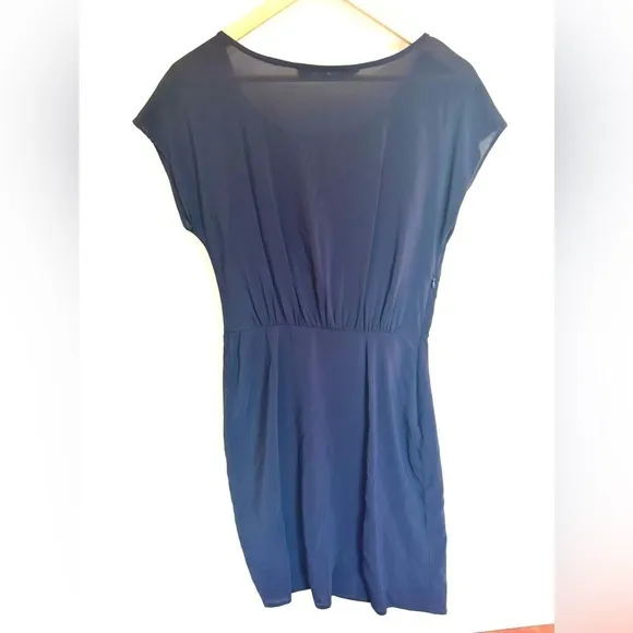 Love moschino blue dress size 6 ruffle classic elegant