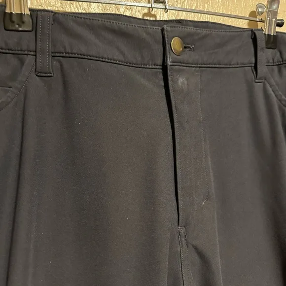 Lululemon Men’s ABC Classic-Fit Pants Size 40