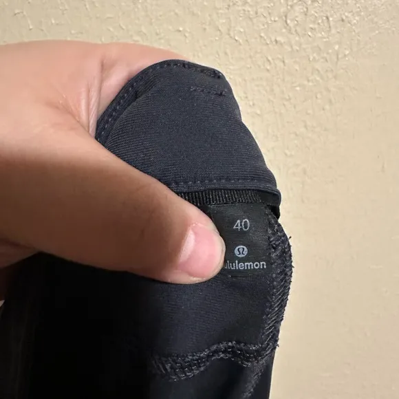Lululemon Men’s ABC Classic-Fit Pants Size 40