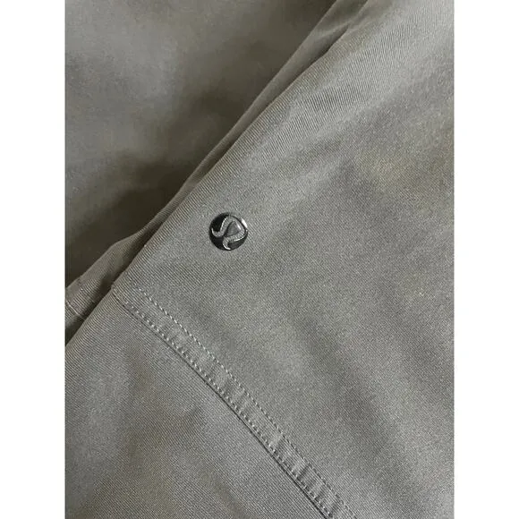 Lululemon Men’s Gray Classic Fit Pant Size‎ | 38