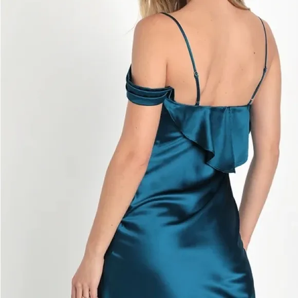 Lulu’s Enchanting Aesthetic Teal Satin Asymmetrical Unique Modern Maxi Dress M
