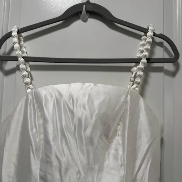Lulus Modern Adoration NWOT size Medium White Satin Drop Waist Lace-Up Dress