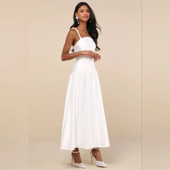 Lulus Modern Adoration NWOT size Medium White Satin Drop Waist Lace-Up Dress