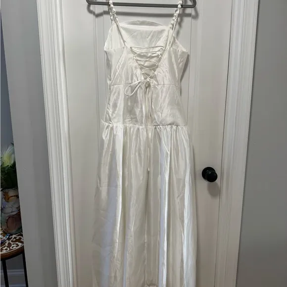 Lulus Modern Adoration NWOT size Medium White Satin Drop Waist Lace-Up Dress