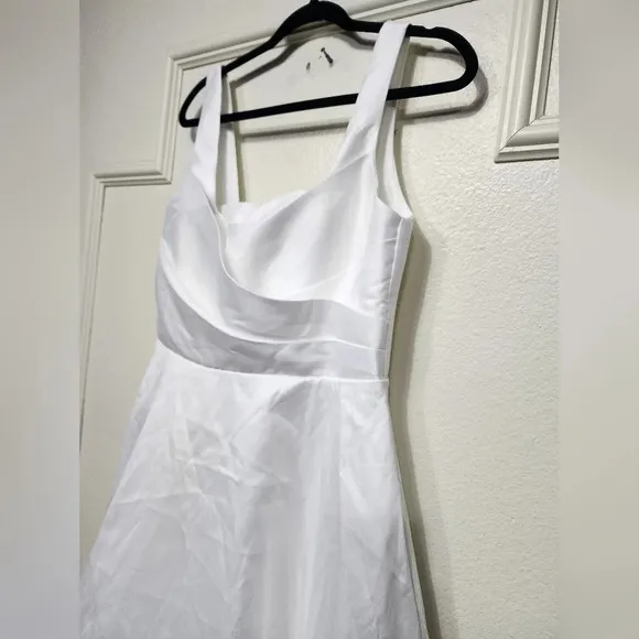 Lulus Modern Affection White Taffeta Pleated Sleeveless Maxi Dress Wedding