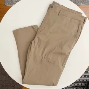 Mack Weldon Men’s Maverick Tech Chino Pant Sandstorm Brown 42x34 NWOT