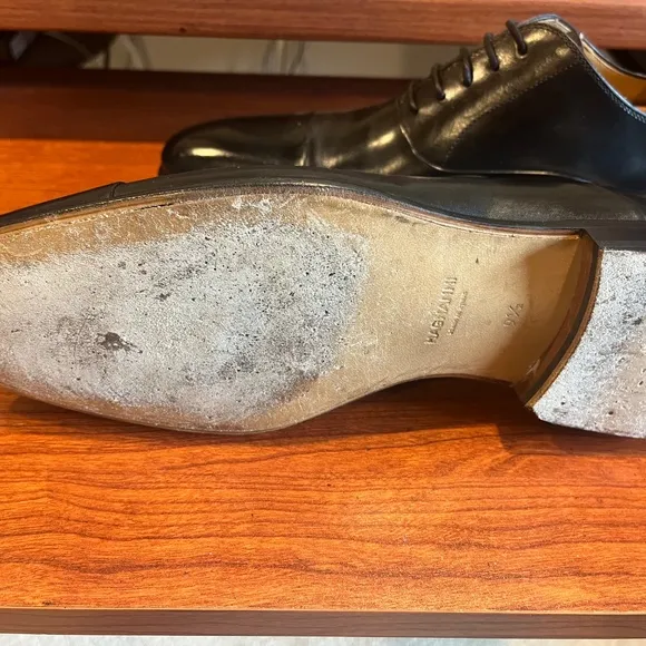 Magnanni  'Segovia&quot; black lace -up shoes size 9 1/2