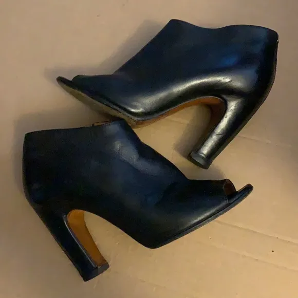 Maison Martin Margiela peep toe booties