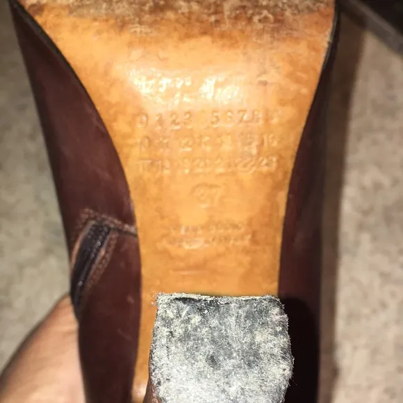 MAISON MARTIN MARGIELLA real leather made in Italy brown peep toe bootie…