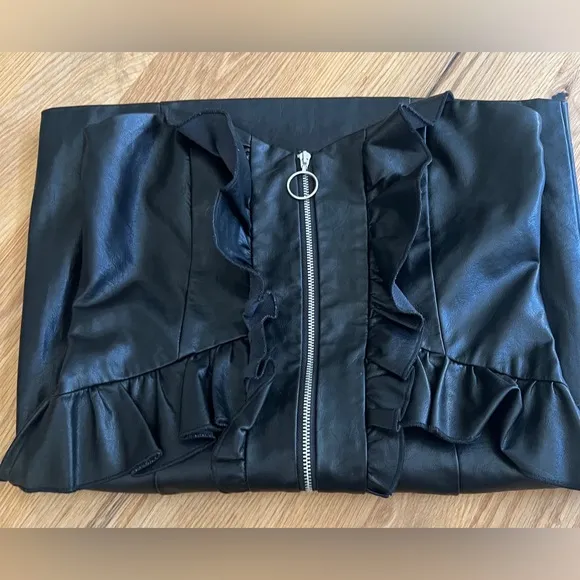 MAJORELLE KYLIE FAUX LEATHER ZIP-UP DRESS, SIZE SMALL.
