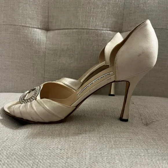 Manolo Blahnik Cream Heeled Sandals