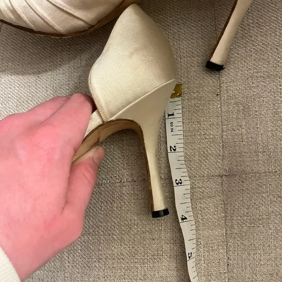 Manolo Blahnik Cream Heeled Sandals