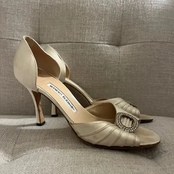 Manolo Blahnik Cream Heeled Sandals