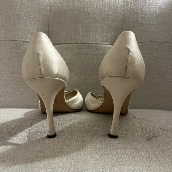 Manolo Blahnik Cream Heeled Sandals