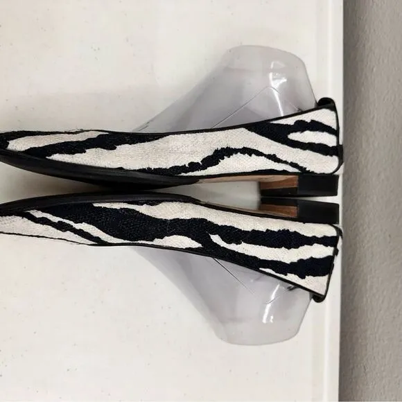 Manolo Blahnik Flat Shoes Size 9.5 Zebra Knit Vintage Y2K Designer