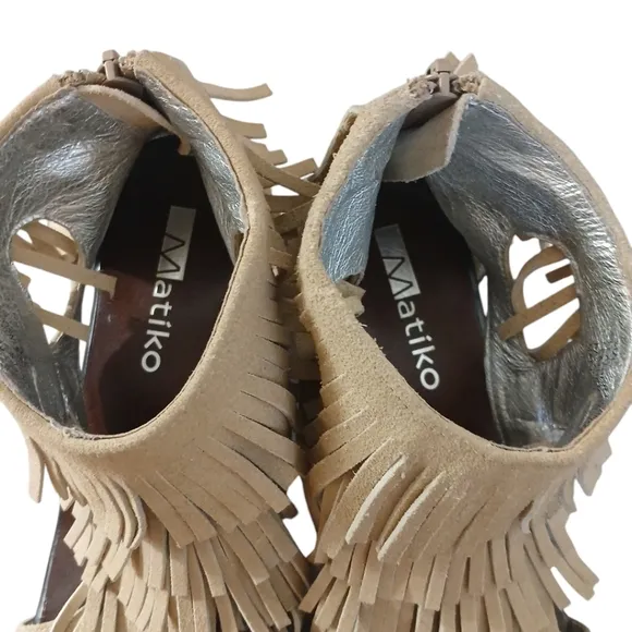 Matiko Tan Fringed Wedge Sandals Suede Open Toe Women's Sandals size 7.5