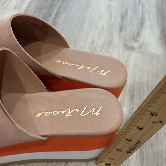 Matisse Femme platform wedgle  Orange and Cream size 9