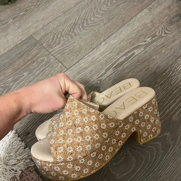 Matisse Terry Woman’s Platform Slide Sandals 👡