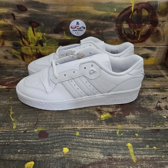 Men adidas athletic shoes size 12 new‎