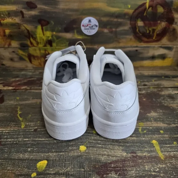 Men adidas athletic shoes size 12 new‎