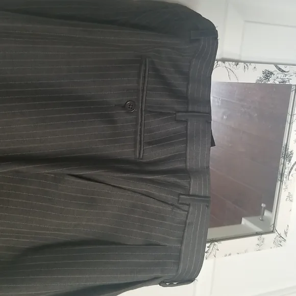 Men's 2 piece classic fit blazer and pleated pants