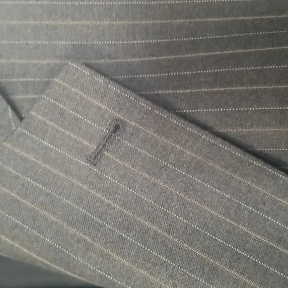 Men's 2 piece classic fit blazer and pleated pants