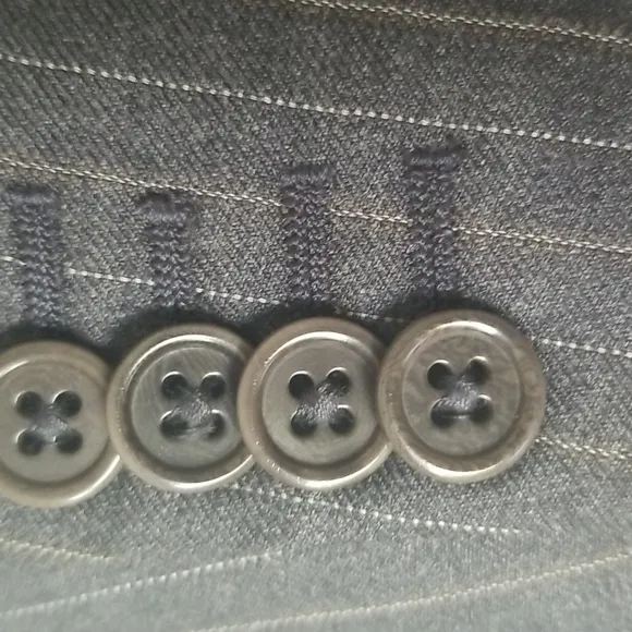 Men's 2 piece classic fit blazer and pleated pants