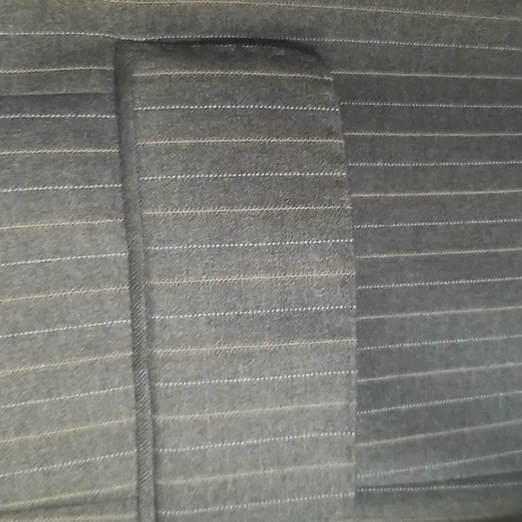 Men's 2 piece classic fit blazer and pleated pants