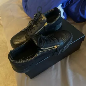 Men's Black Designer Sneakers