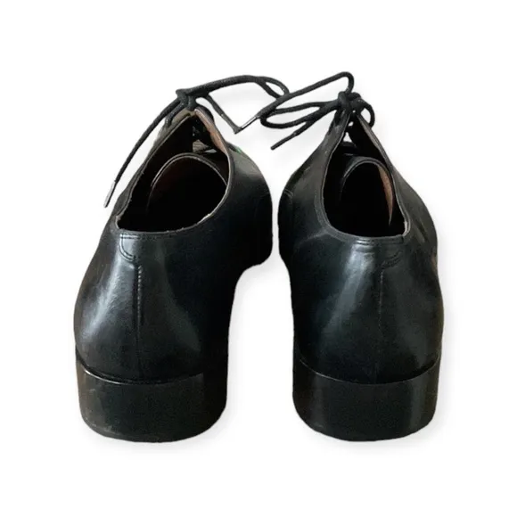 Men’s black, leather Frye dress shoes, size 11‎