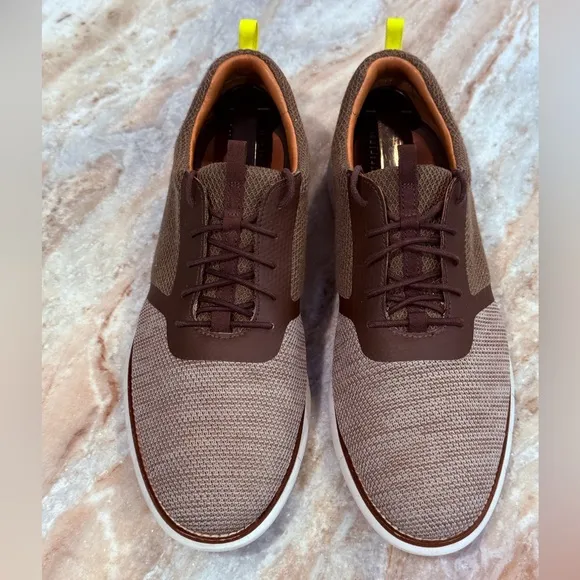 Men’s JOHNSTON &amp; MURPHY Holden Knit U-Throat shoes. Size 10.5
