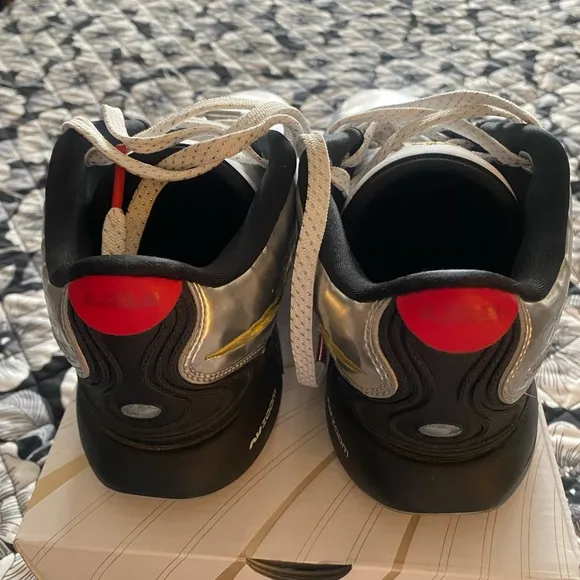 Men's Silver Athletic Shoes