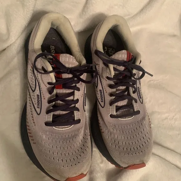 Men’s size 13 Brooks Glycerin sneakers