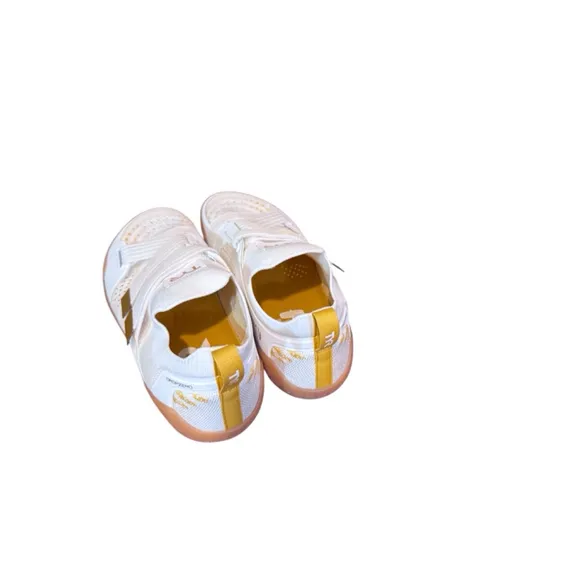 Men's TYR Dropzero Trainer Shoes Size 10.5 White/Gold