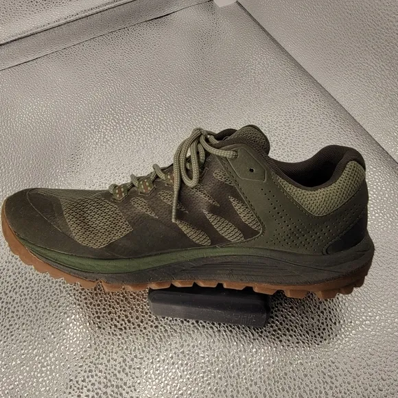 Merrell Mens Nova Tactical Sz 8 shoes. Dark olive, synthetic, machine washable.