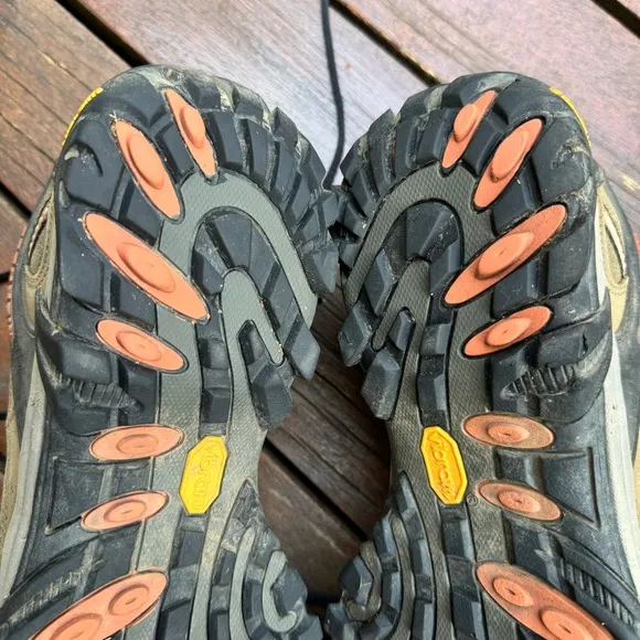 Merrell Outland Hiking Shoes