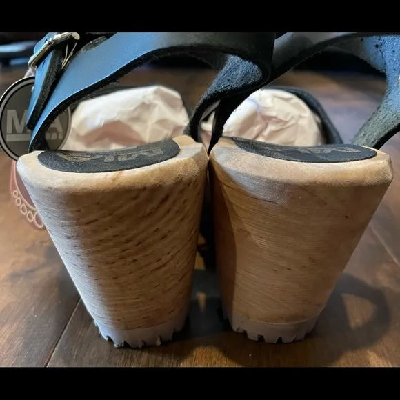 MIA Abba Clogs/Sandals sizez 36 ,37 ,&amp; 38 New
