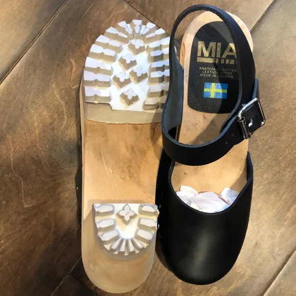 MIA Abba Clogs/Sandals sizez 36 ,37 ,&amp; 38 New