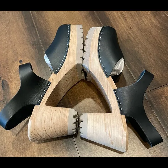 MIA Abba Clogs/Sandals sizez 36 ,37 ,&amp; 38 New