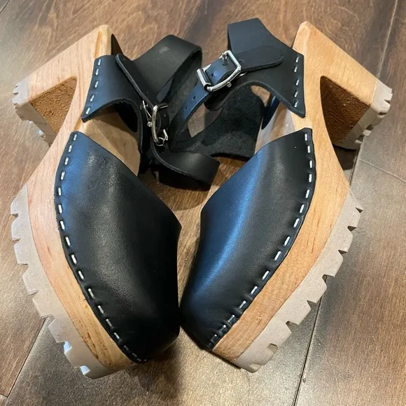 MIA Abba Clogs/Sandals sizez 36 ,37 ,&amp; 38 New