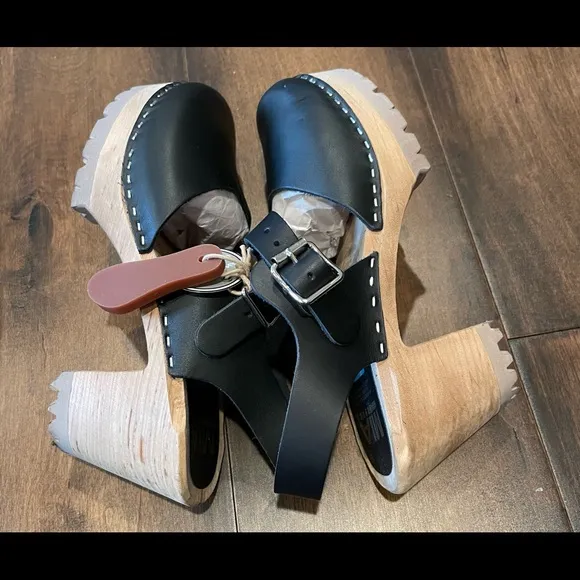 MIA Abba Clogs/Sandals sizez 36 ,37 ,&amp; 38 New